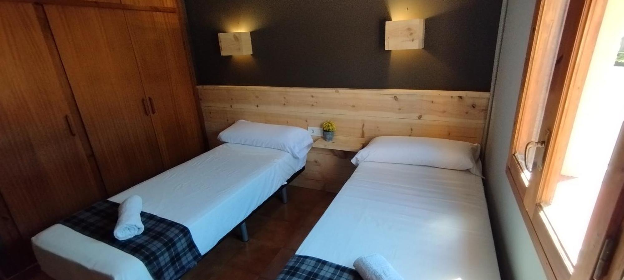 Hostal Casa Pirineus & Deportes De Aventura Baró Dış mekan fotoğraf