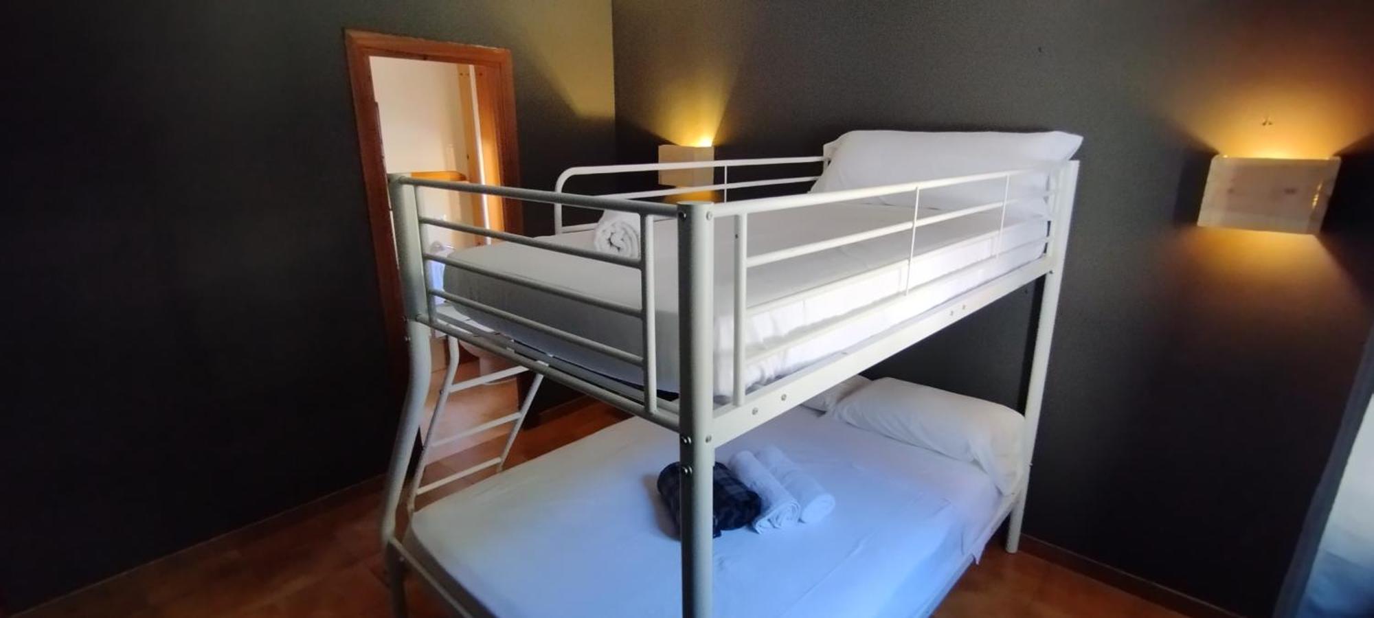 Hostal Casa Pirineus & Deportes De Aventura Baró Dış mekan fotoğraf