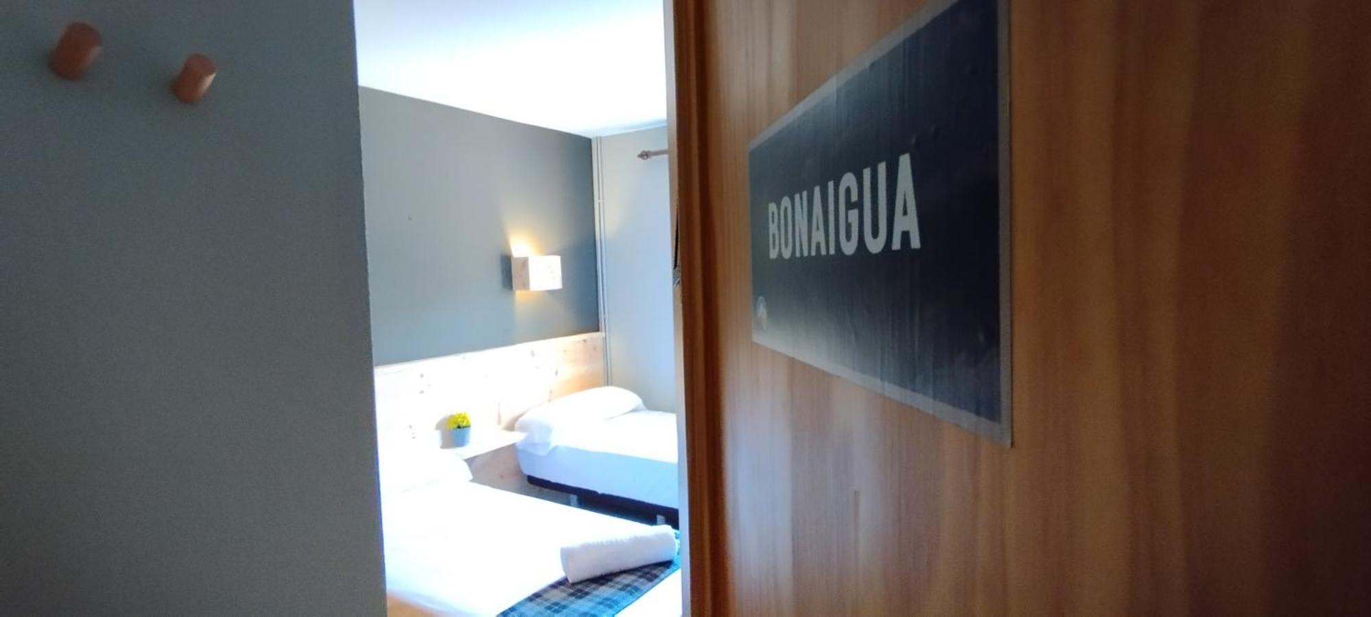 Hostal Casa Pirineus & Deportes De Aventura Baró Dış mekan fotoğraf